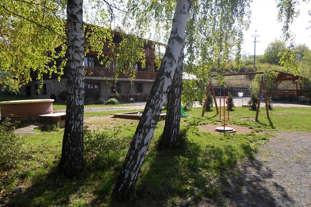 Penzion Na přehradě Smradávka Exterior foto